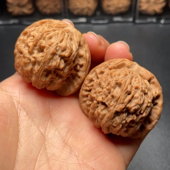 【闪购商品】把件文玩核桃老白狮子……