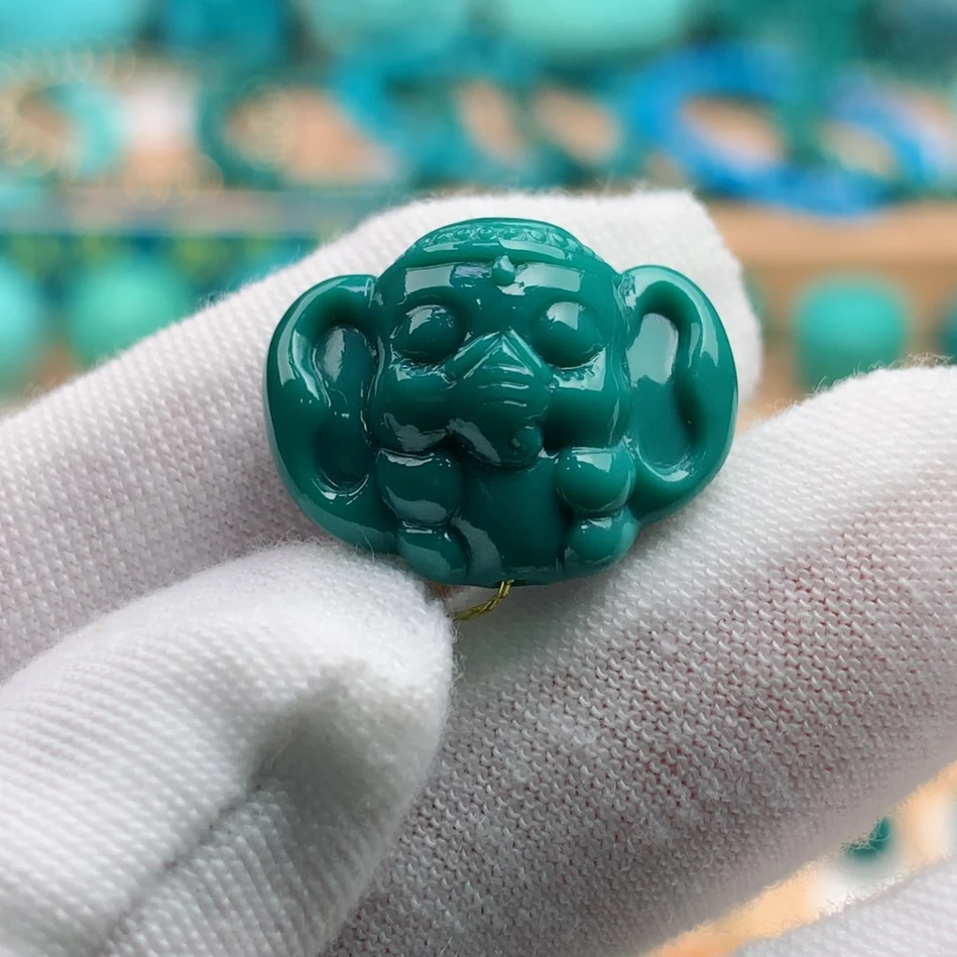 未镶嵌绿松石珠宝奇石