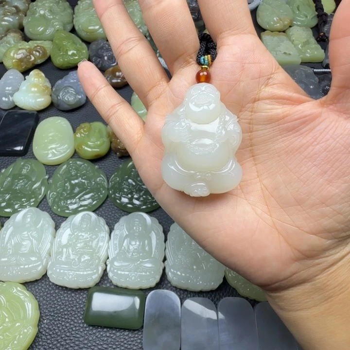 用***6和田玉未镶嵌挂件