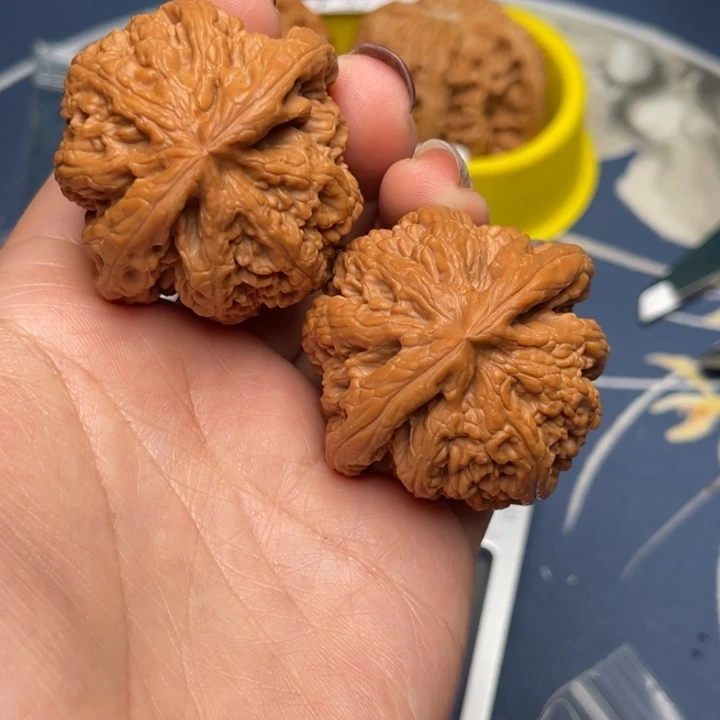 文玩核桃把件粗筋42