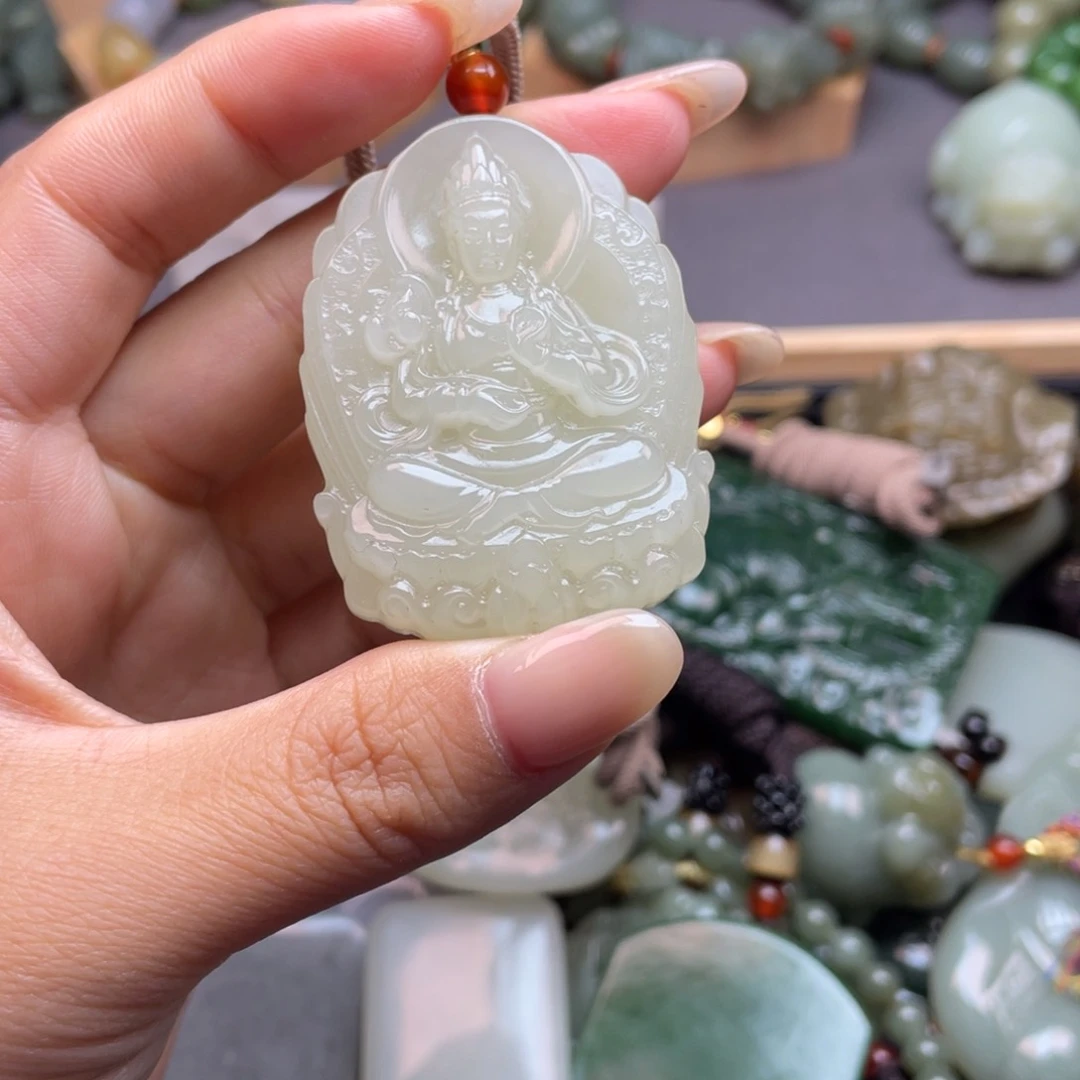 和田玉颈饰未镶嵌