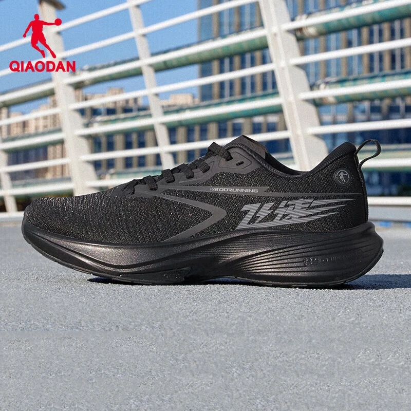 QIAODAN/乔丹跑步鞋男鞋飞速2.0体考体测用鞋网面透气防滑运动鞋