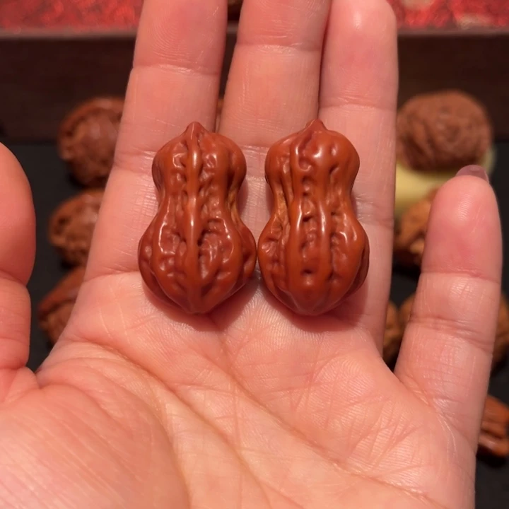 文玩核桃吊坠小花生