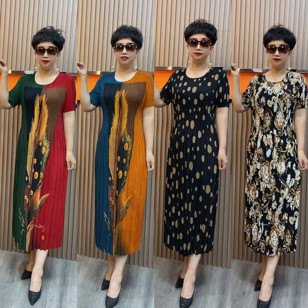 366南寒褶皱凤尾花时尚靓丽连衣裙，裙长105左右