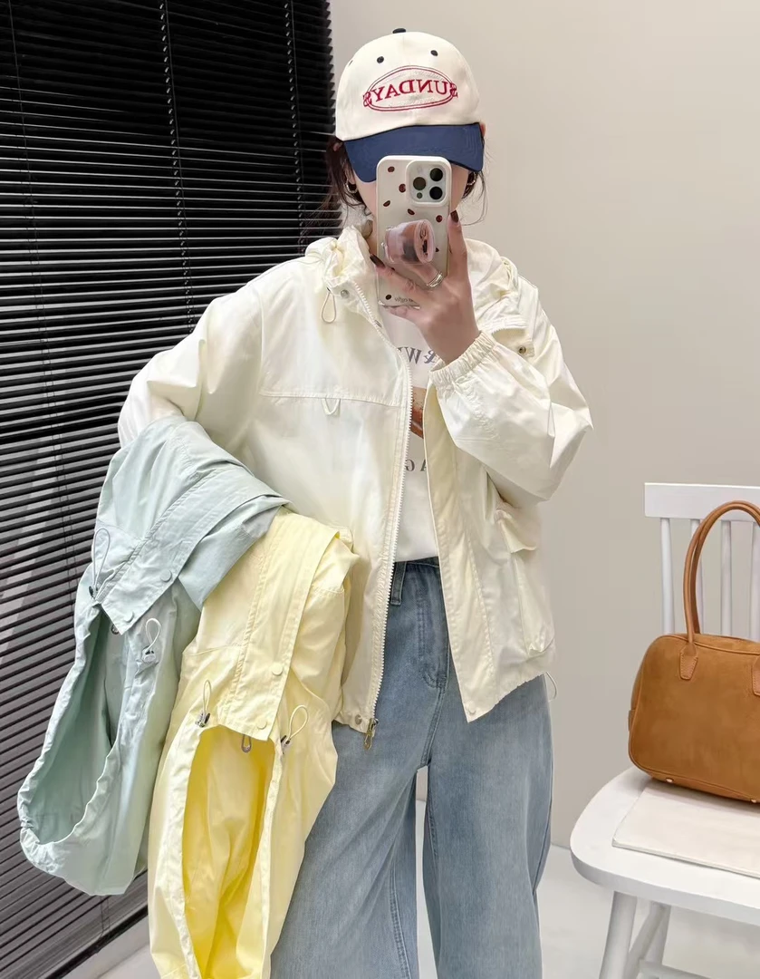 白色冲锋衣外套女春秋2025新款爆款小个子高级感休闲立领短款夹克