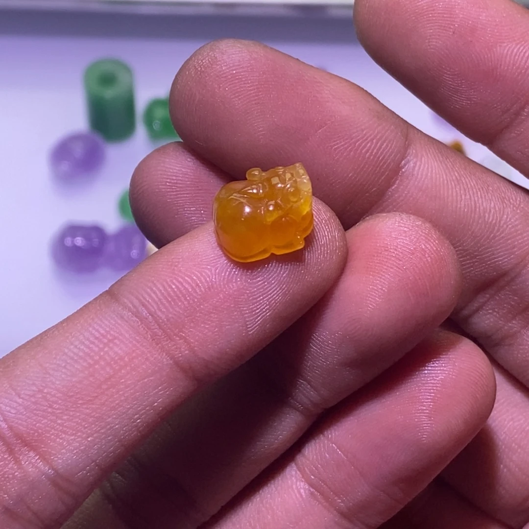 颈饰未镶嵌翡翠吊坠