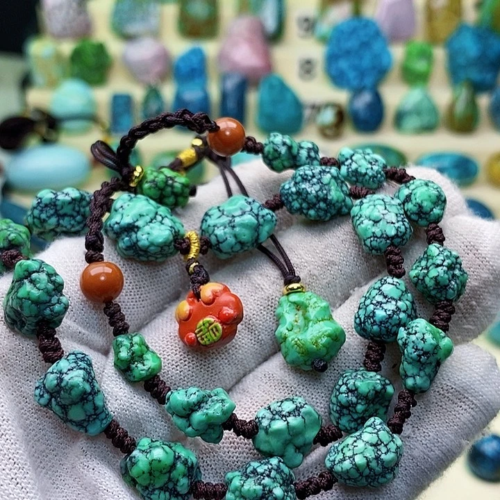 绿松石配饰未镶嵌