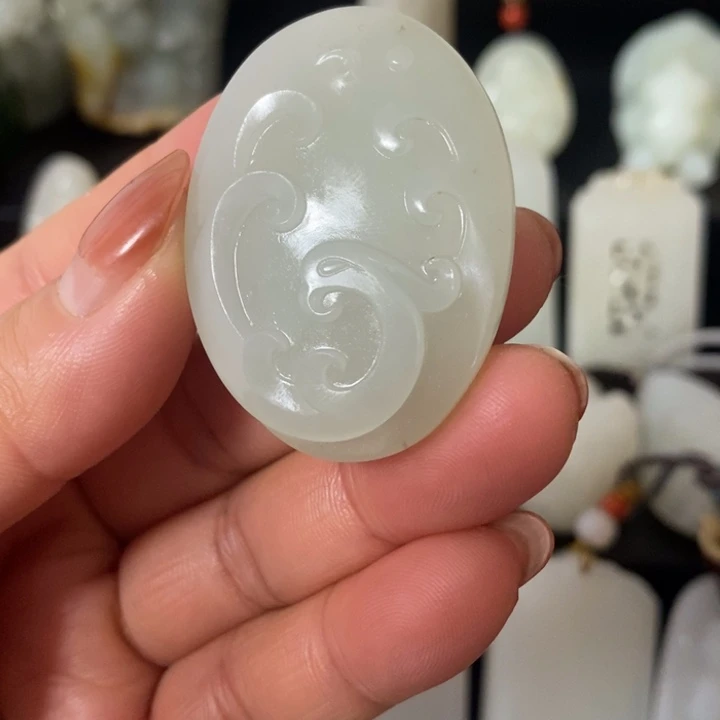 和田玉（糖玉）未镶嵌颈饰