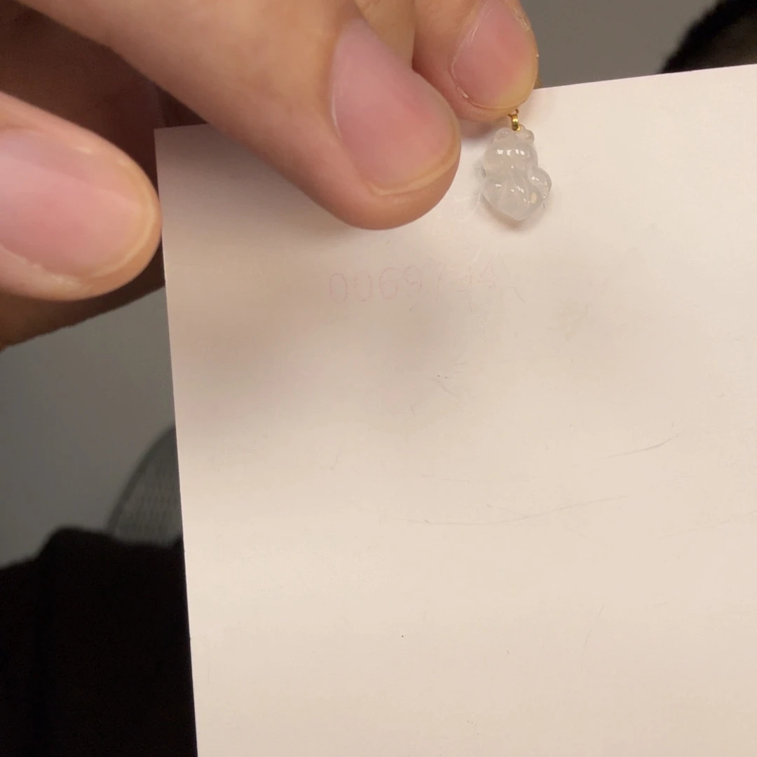 翡翠18K金镶嵌颈饰一件