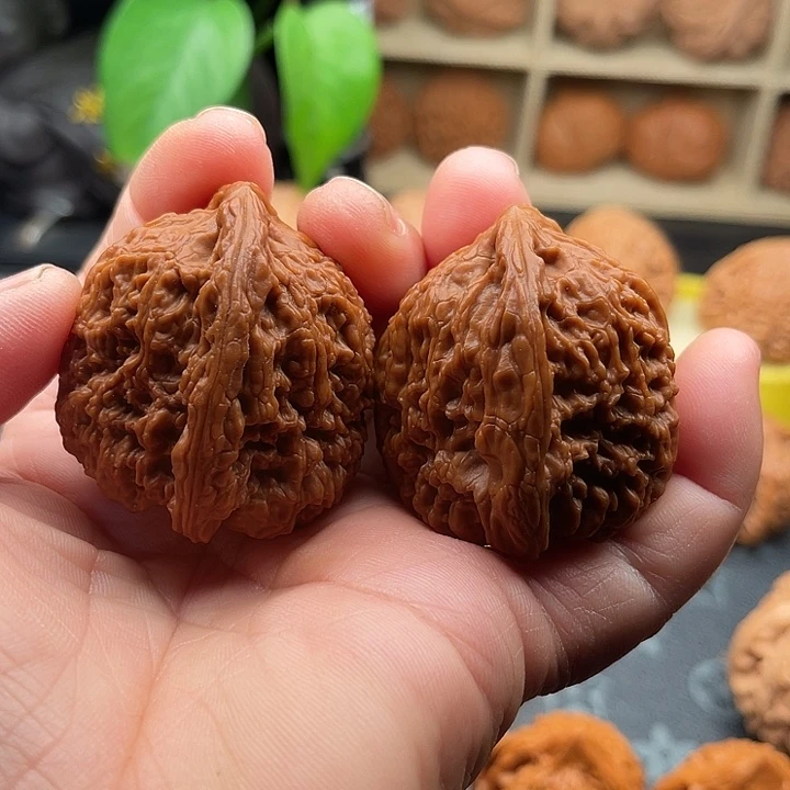 文玩核桃把件全品南疆石边41➕
