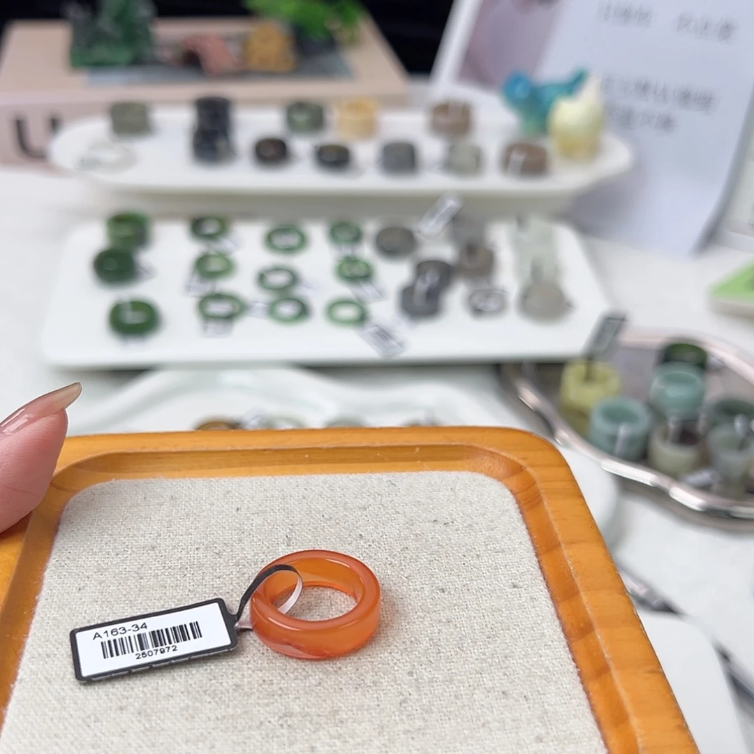 和田玉（糖玉）未镶嵌戒指k75血橙直切 15.3 不退换