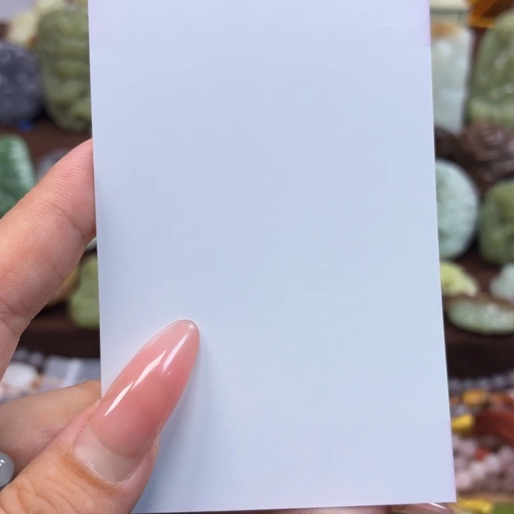 妞***阝和田玉未镶嵌颈饰