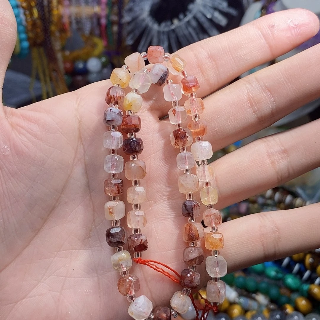 石英质玉未镶嵌，红胶花转切方糖6×6mm，