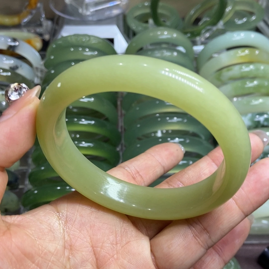 岫玉未镶嵌手镯66