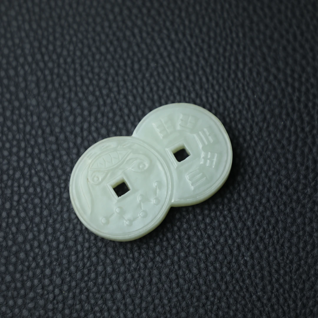 TCWWA07997清晚和田白玉七星八卦花钱