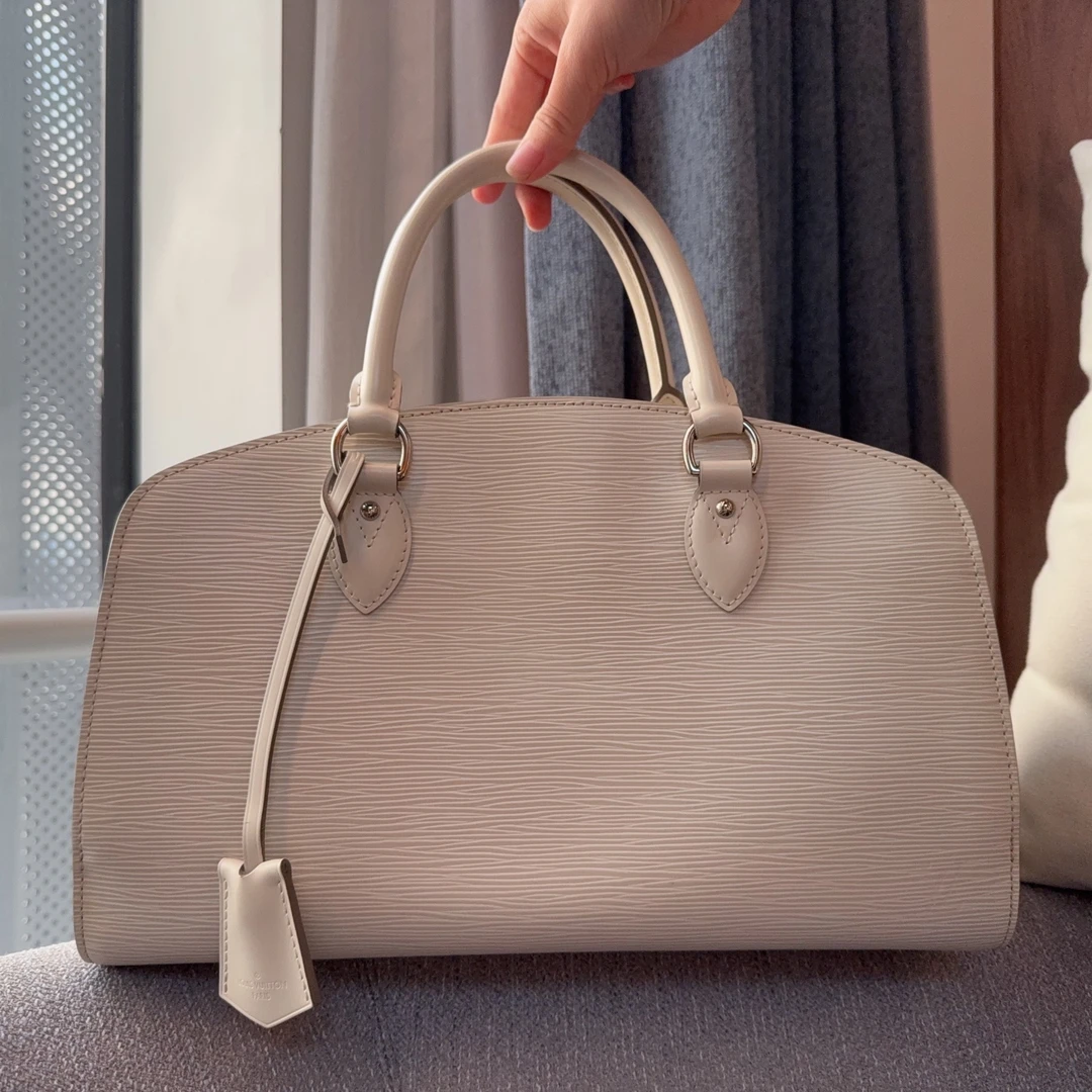 95新 LouisVuitton/路易威登 小野专属/95新/单肩包/DC8353