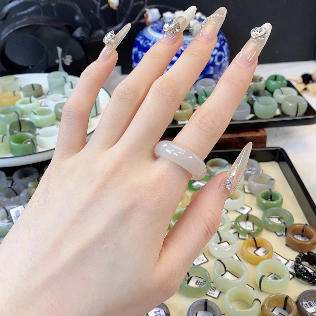 未镶嵌戒指和田玉（糖玉）z37冰透白圆条18.1