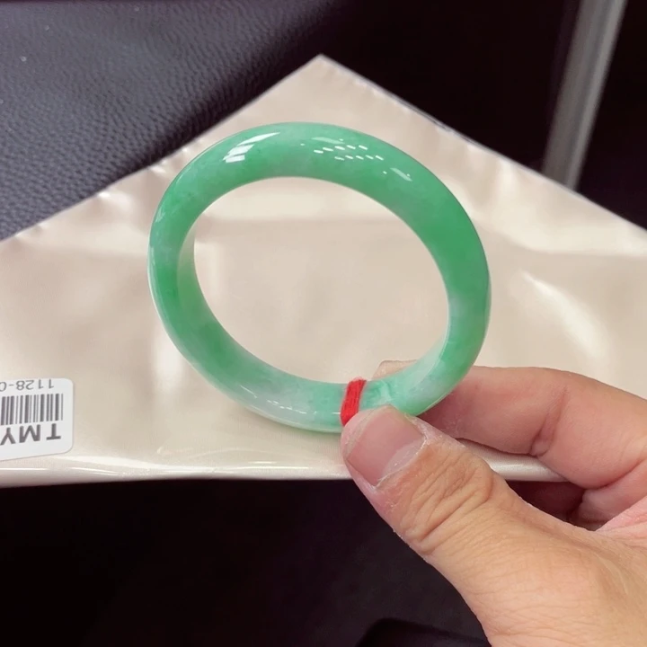 未镶嵌手镯翡翠翡翠