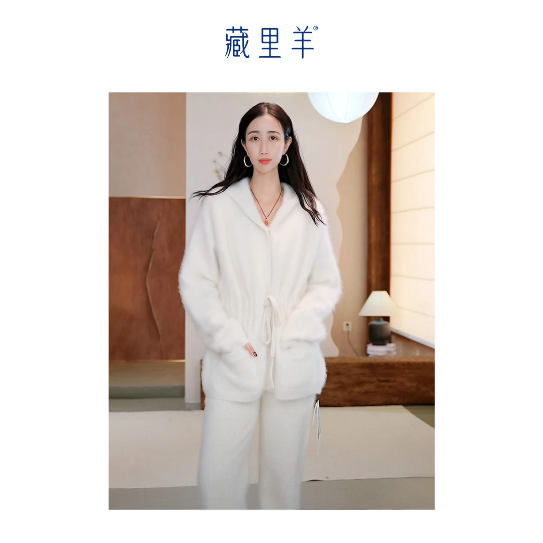藏里羊【北美小动物毛毛】贝贝白 复古超松弛抽绳连帽外套M1687