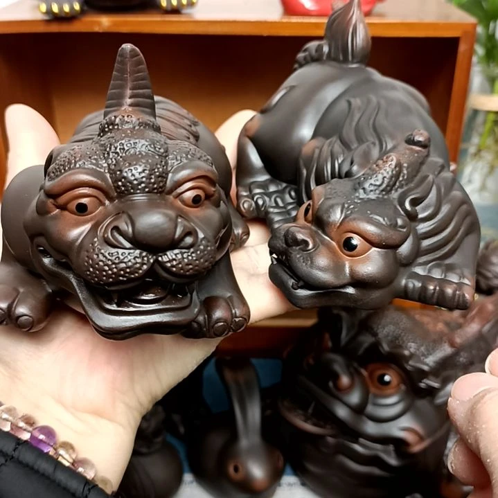 茶宠紫陶霸王貔貅一对茶宠摆件