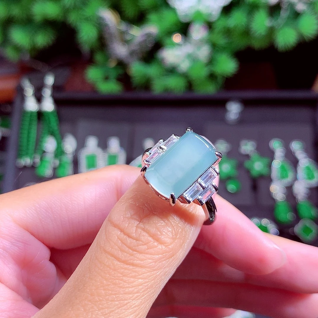 颈饰未镶嵌翡翠天然