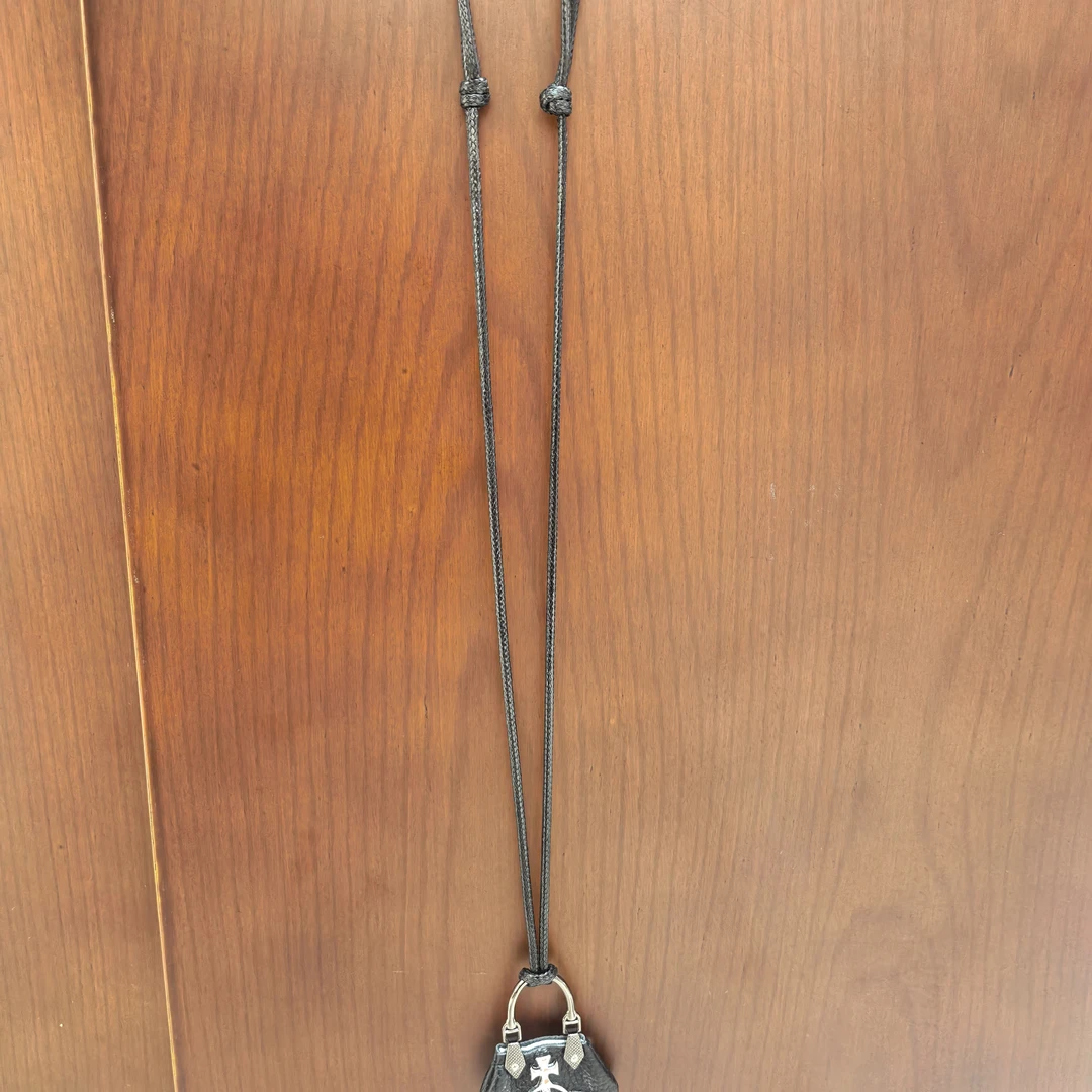 B574黑色星球小包包挂链