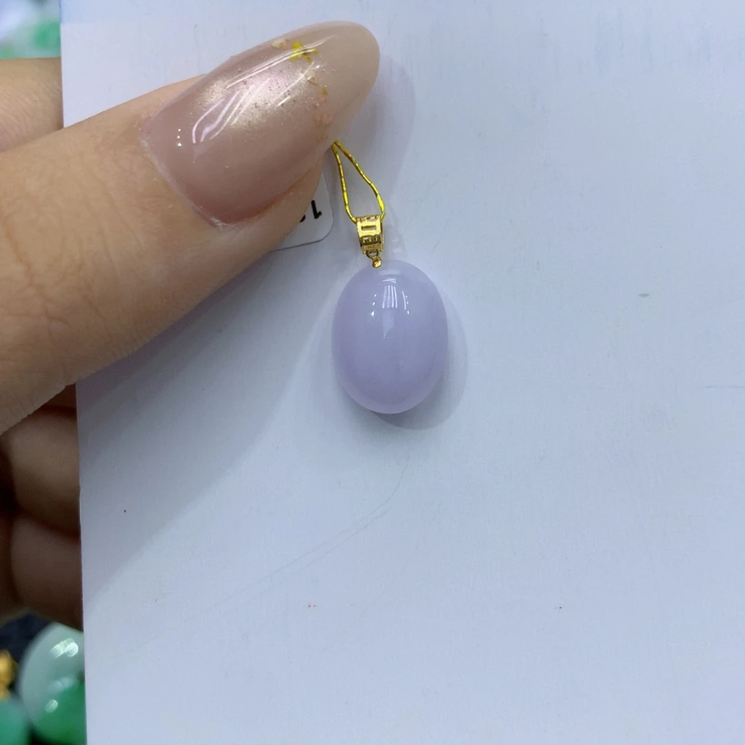 颈饰18K金镶嵌翡翠