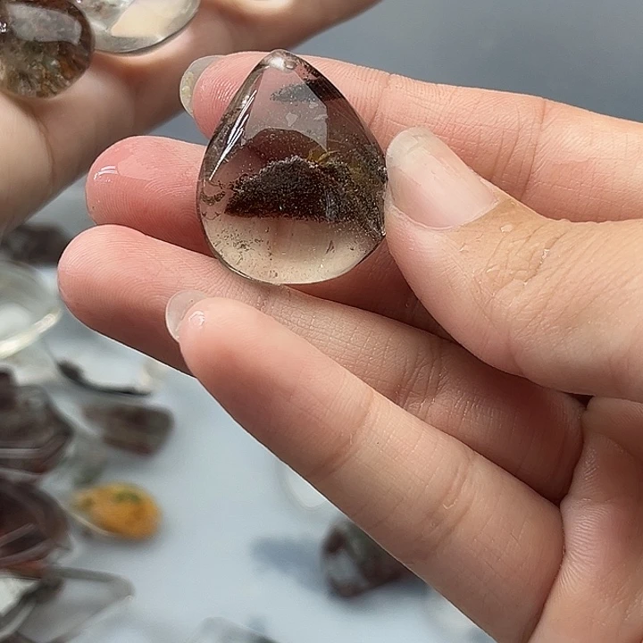 榴***⌓吊坠(赠链)未镶嵌水晶