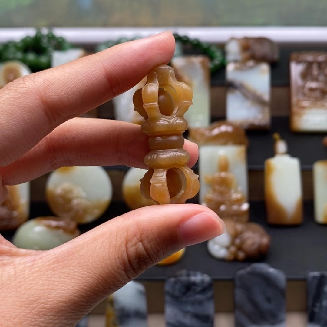 未镶嵌和田玉挂件