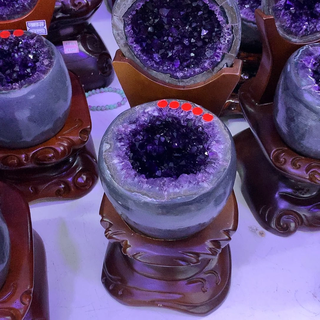 金***驹未镶嵌水晶大型摆件（非配饰）红