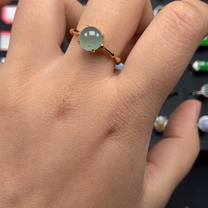 翡翠未镶嵌戒指戒指