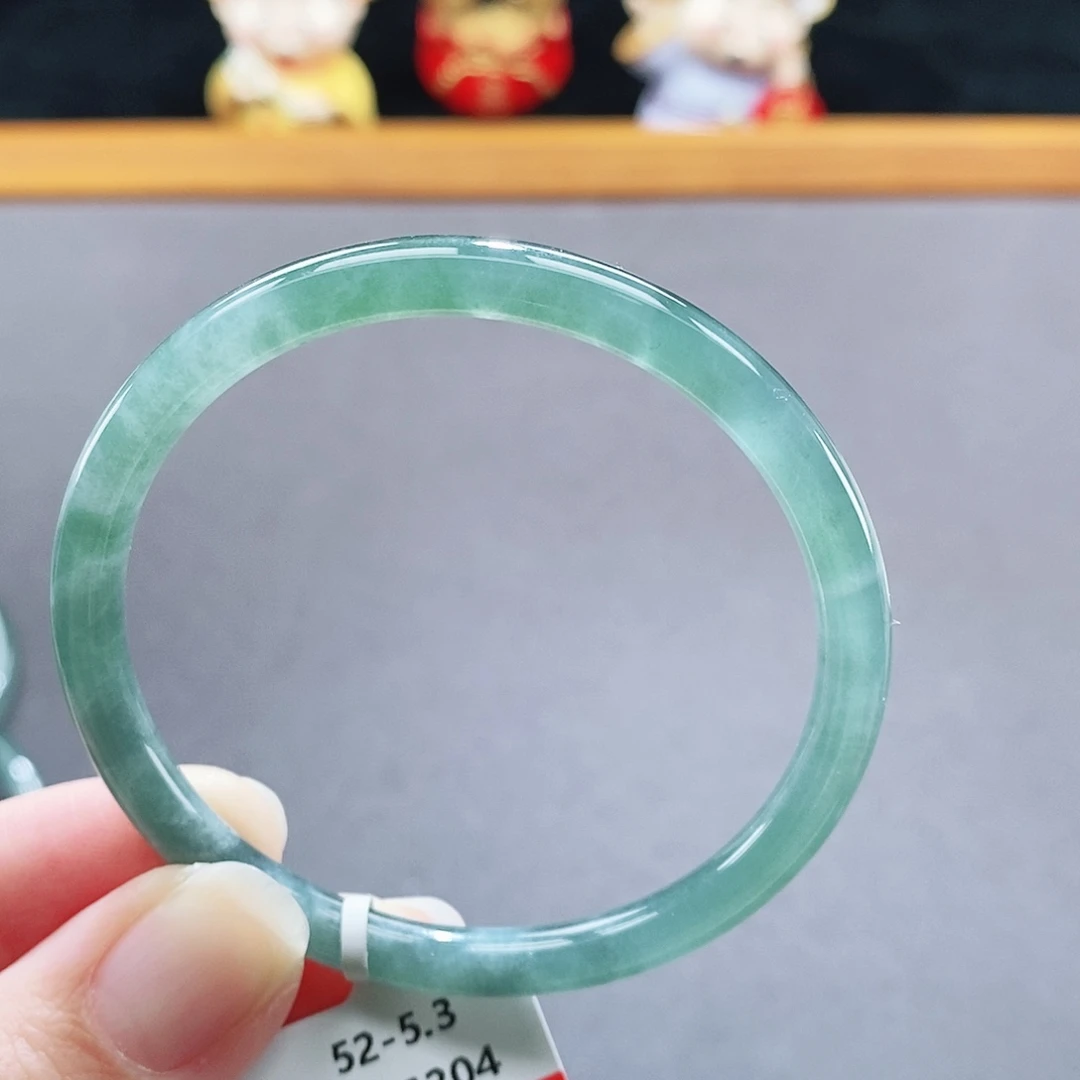 翡翠未镶嵌手镯56