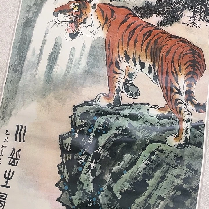 摆件，破损，水渍，轴坏都是正常的印刷