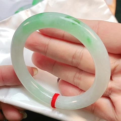 未镶嵌手镯翡翠圆条1542