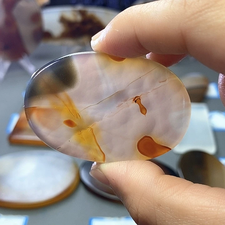 玛瑙/玉髓未镶嵌珠宝半成品