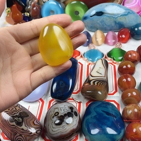 玛瑙/玉髓颈饰合金