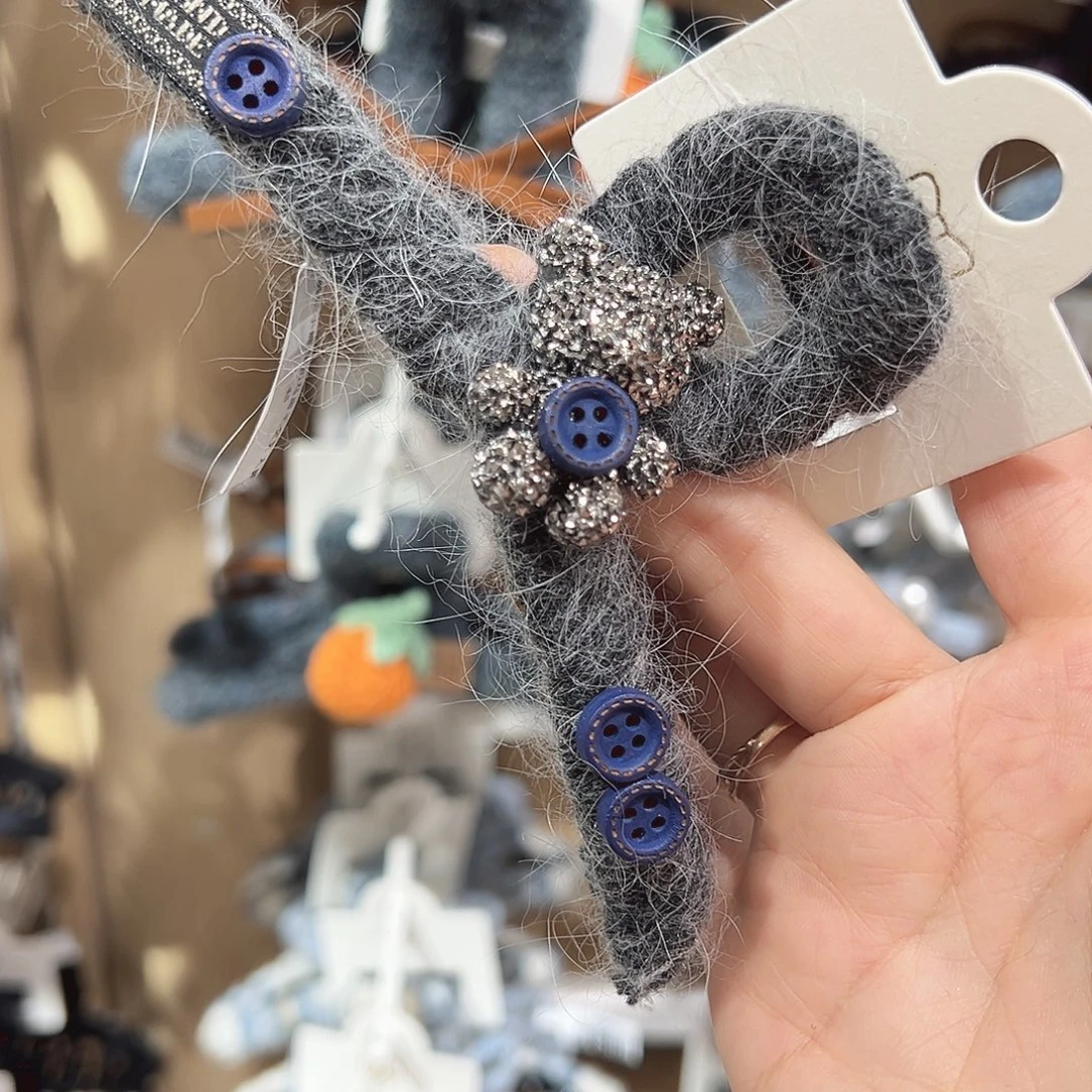 非金属砂糖小熊灰色大抓