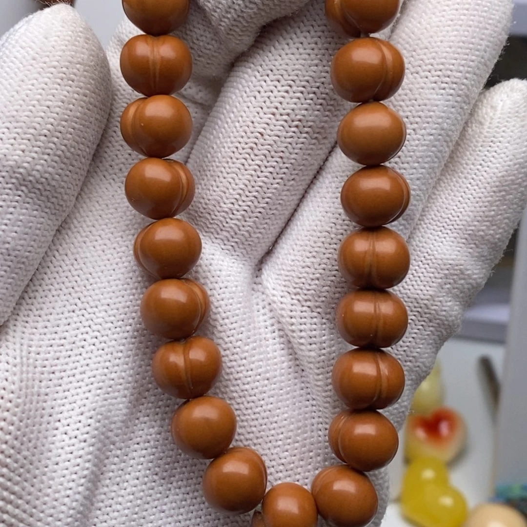 吊坠猴头核桃屁桃