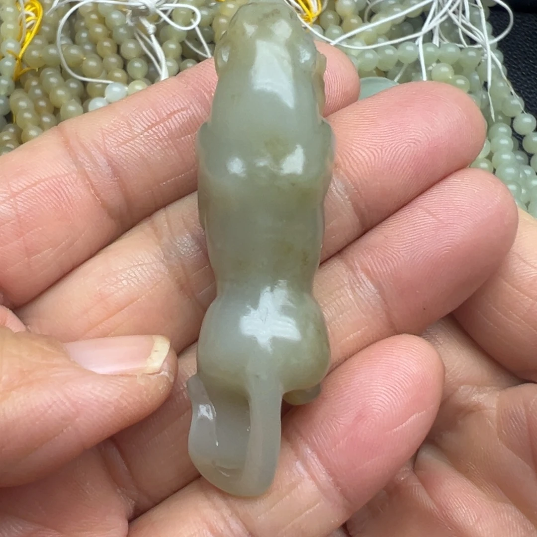 和田玉（糖玉）未镶嵌把件