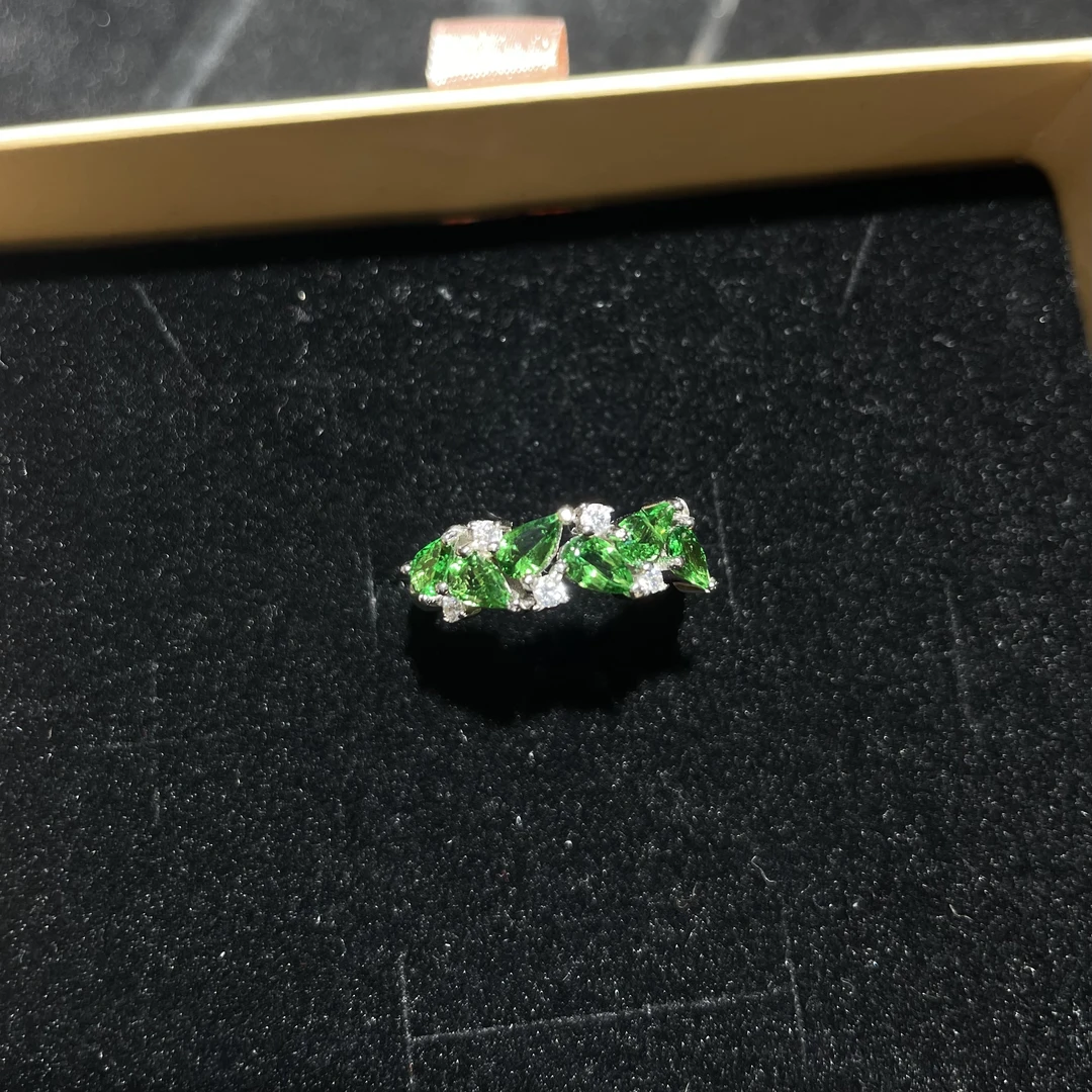 VG艳彩卡扎尼绿沙弗莱s925戒指（主石板中板）KT24111433