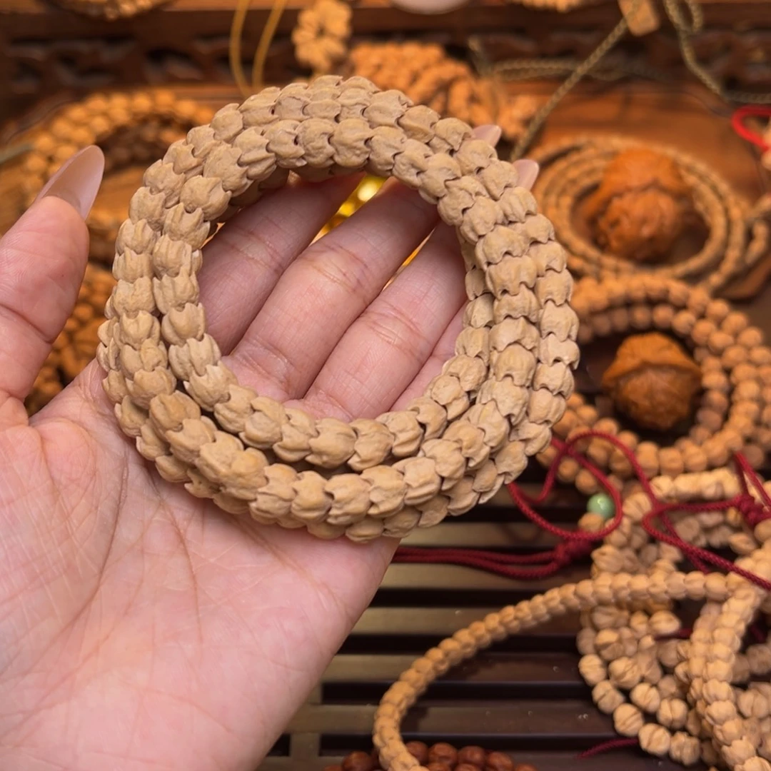 A***7木质类手作龙爪柏香籽