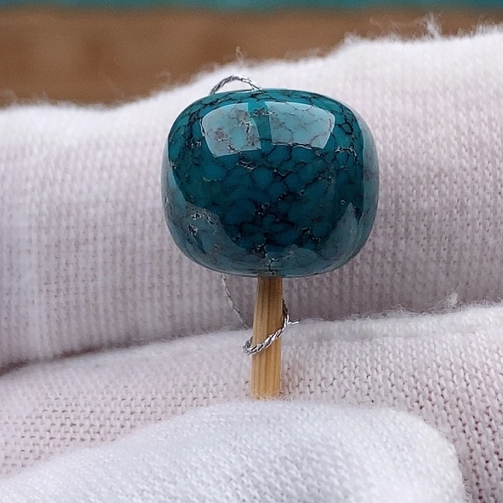 绿松石未镶嵌珠宝奇石12