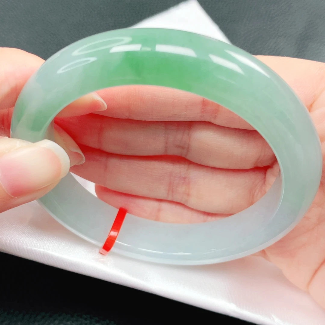 翡翠未镶嵌手镯58圈