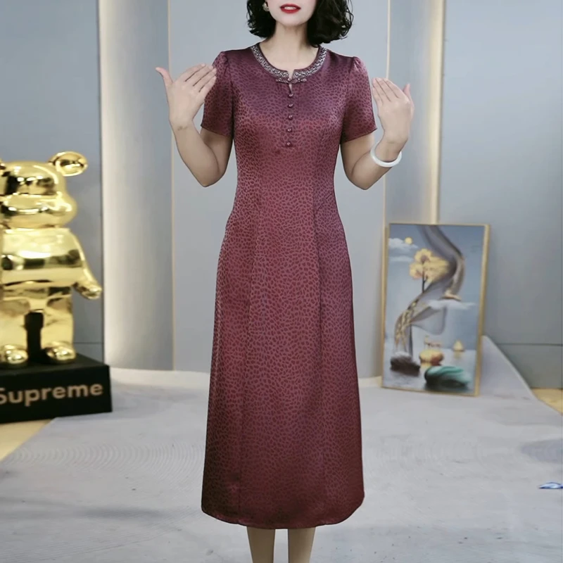 夏季新款今年流行的漂亮连衣裙女爆款巨好看的妈妈红色复古风裙子