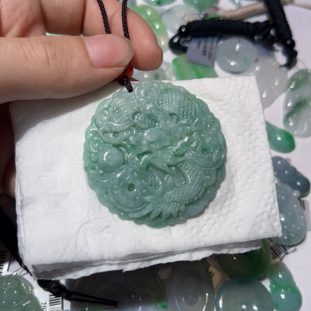 翡翠颈饰未镶嵌天然翡翠A货