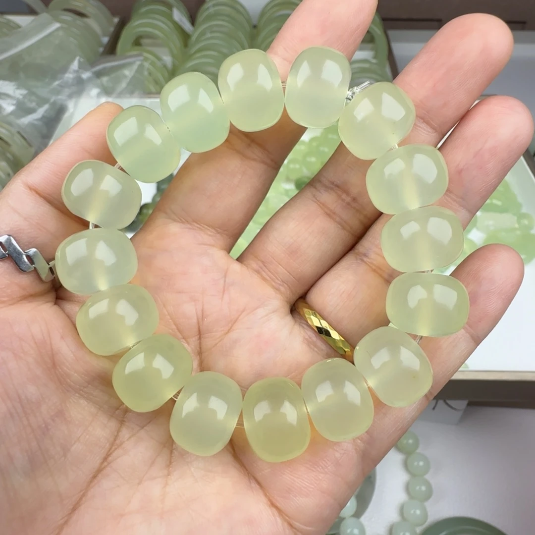 蛇纹石玉未镶嵌手链