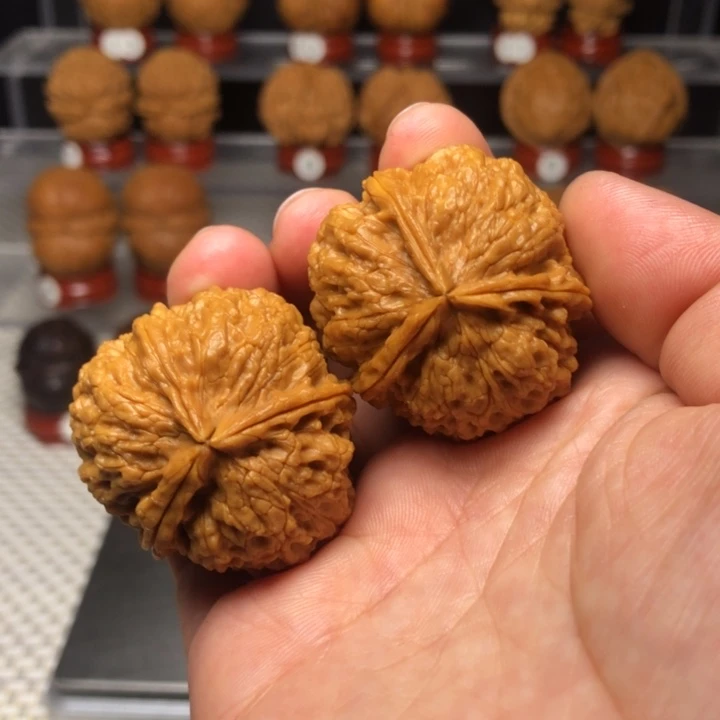 文玩核桃把件17花中花