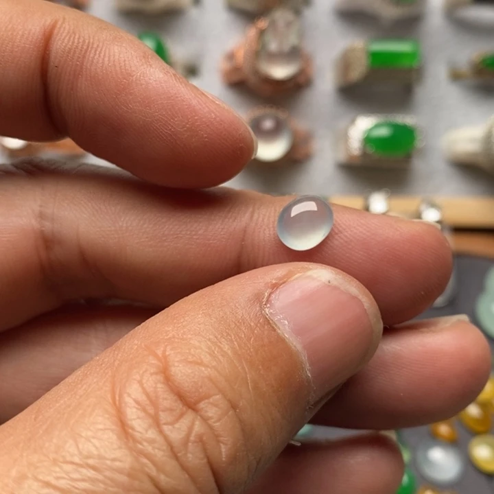 翡翠裸石冰底戒面8×6.7×3.8