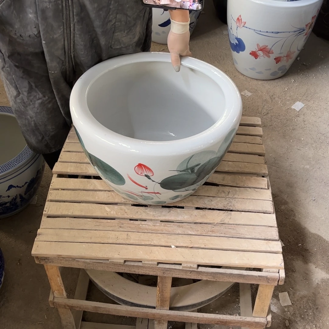 瓷片圆口红荷花40.888888