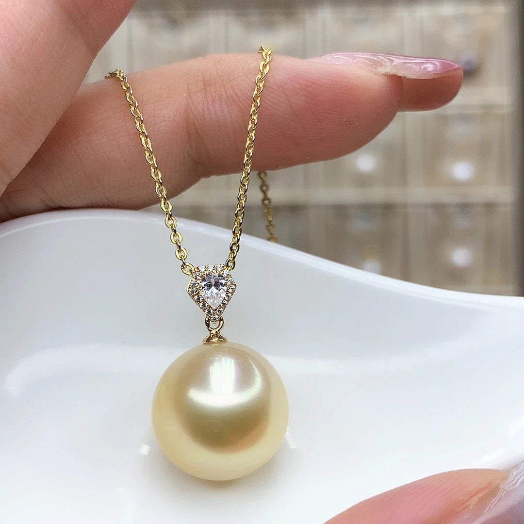 吊坠(赠链)18K金镶嵌淡水珍珠